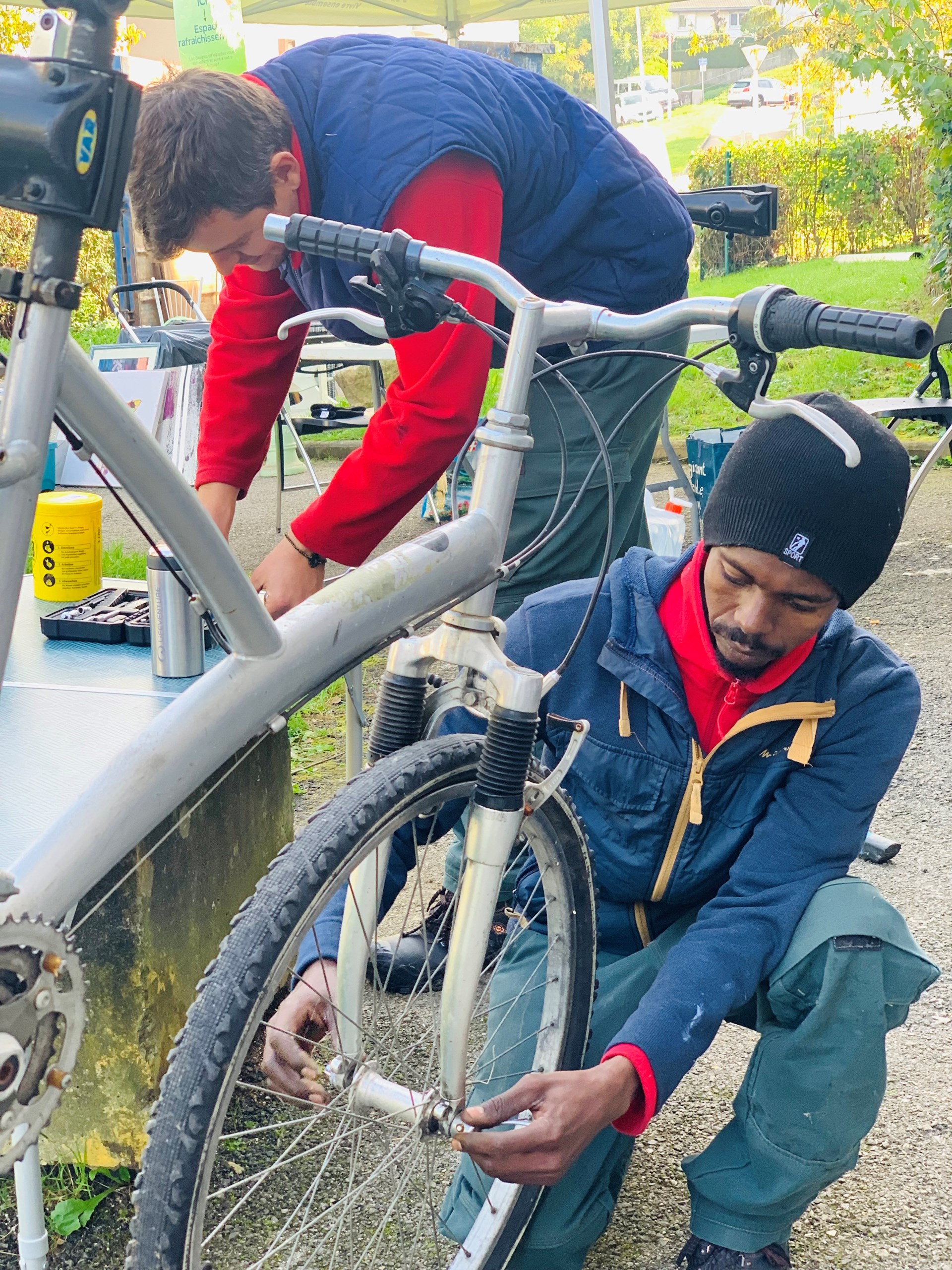 <h1>ATELIER VÉLO<br> <span>Au Biclou Solidaire</span></h1>